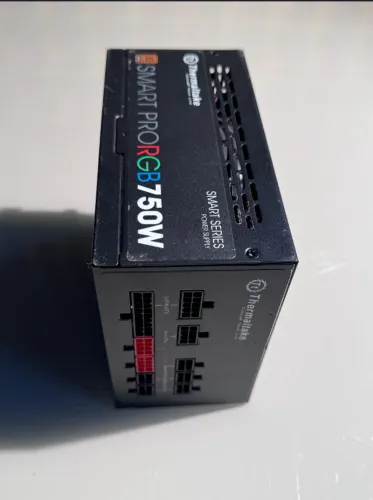 Fonte 750w Thermaltake modular