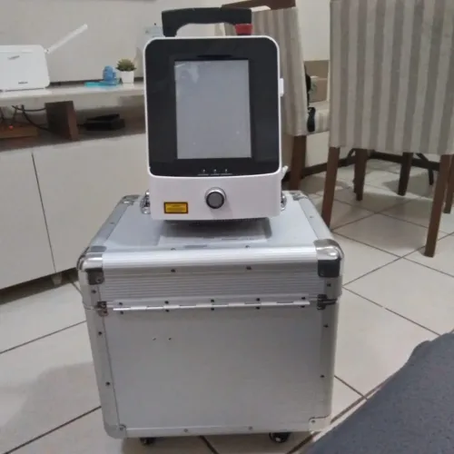 Vendo urgente ou troco por carro do mesmo valor, ENDOLASER SOFTYLASER 1470nm  55 mil