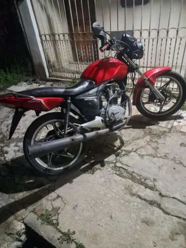 Moto Souza 150 quitada selada