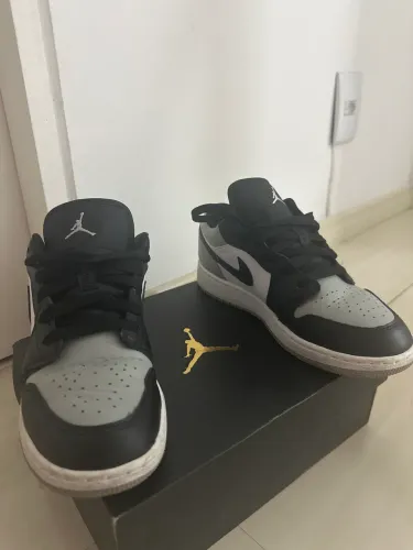 Tênis Air Jordan 1 Low (GS) 34 Original