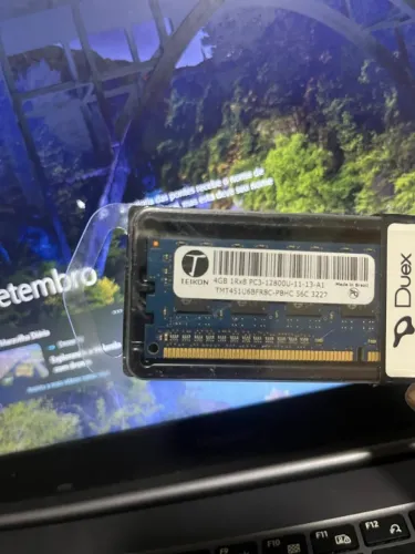 Memória RAM Teikon de 4GB DDR3 1600MHz (modelo PC3-12800U)