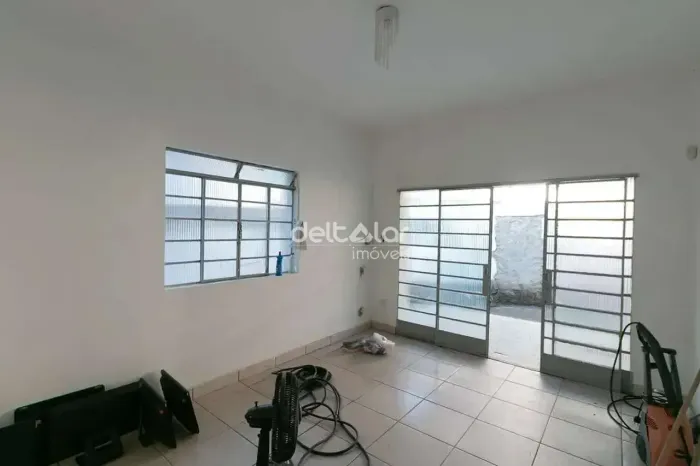 Casa para locação com 3 quartos, 2 vagas de garagem, Candelária, Belo Horizonte, MG