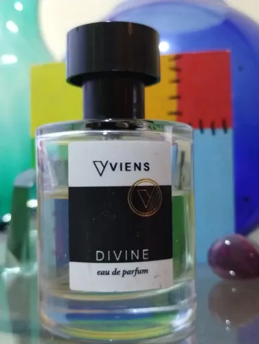 Perfume Divine Viens (usado)