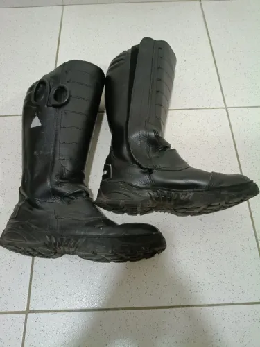 Bota bombeiro civil ou motoqueiro