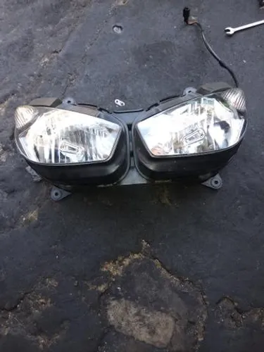 Farol da z1000 sx 2012