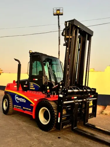 LOCAÇÃO IMEDIATA de Empilhadeira de 16T CABINADA 