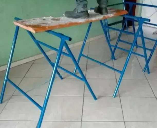 2 Cavaletes Dobrável