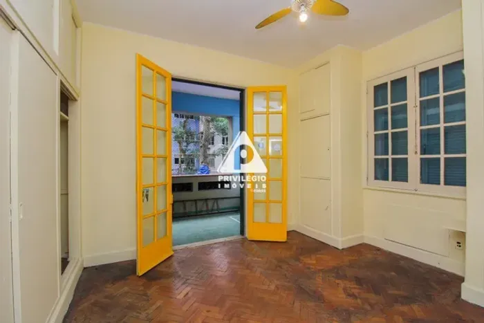 Casa Duplex de 511m² com vaga - Laranjeiras