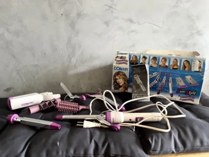 Modelador de cachos Conair Fun Style com sete acessórios