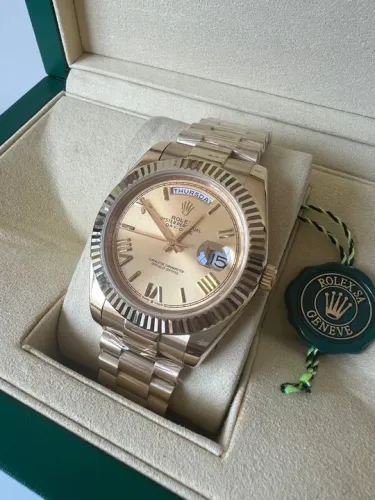 Relogio Rolex DayDate Gold 41mm