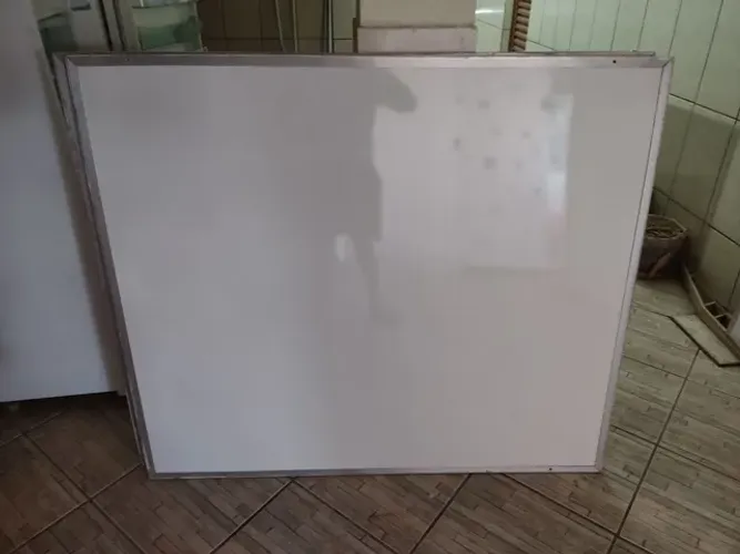 Quadro escolar, lousa branca 