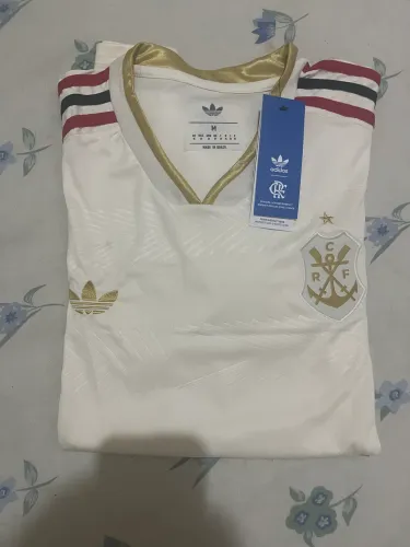 Camisa do Flamengo 2025 / Terceira / Dourada