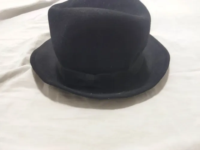 Chapeu feminino estilo Michael Jackson. Moonwalker. Comparada na h&m da Europa 