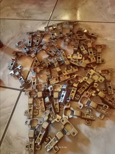 2kg Dobradiça Metálica com Articulação e Giro Ajustável