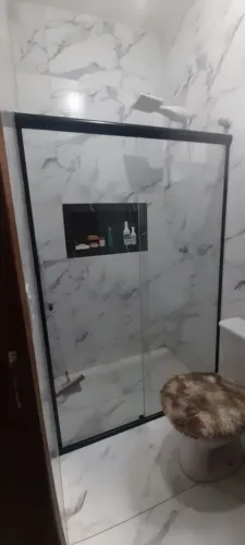 Box para banheiro com design moderno