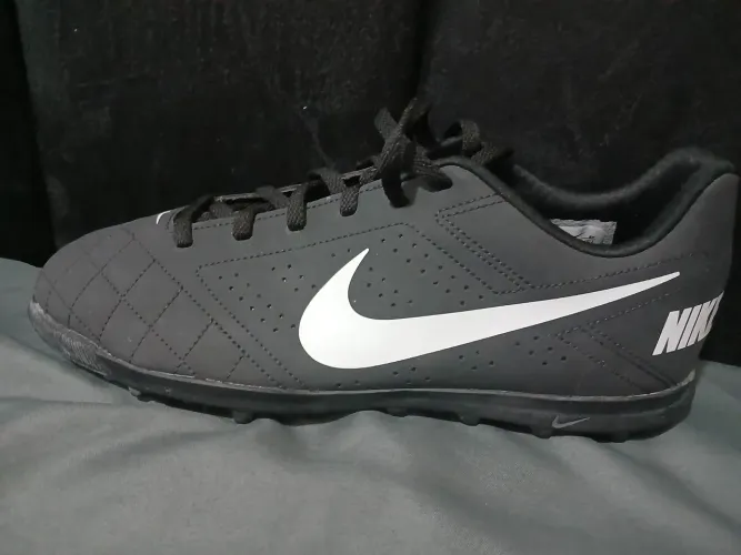 Chuteira Society Nike Beco