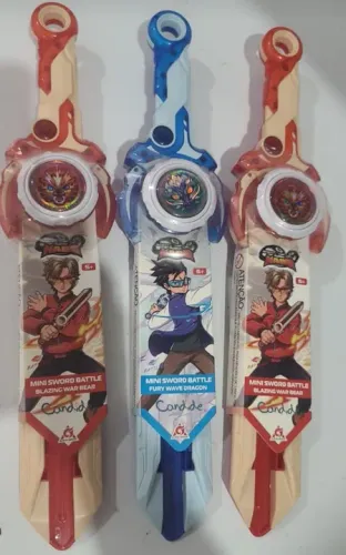 Espadas Beyblade Brinquedo Candide cada .