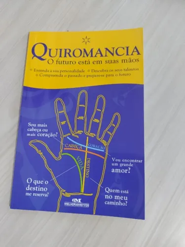 Livro Quiromância - o futuro está em suas mãos