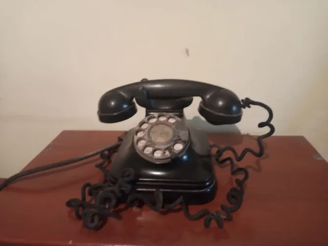 Telefone antigo