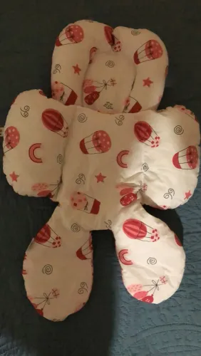 Almofada para bebê conforto troco 1 pacote de fralda