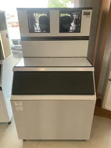 Maquina de gelo Everest 150/250kg