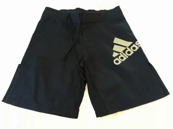 Bermuda MMA Adidas Tamanho M - NOVA