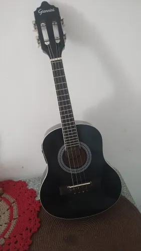 Cavaquinho Giannini Elétrico novo com capa 