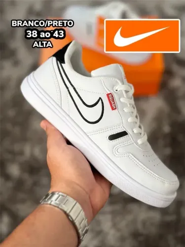 Tênis Nike squash