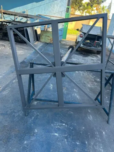 Pé de caixa de água 1.000 litros ou 500 litros