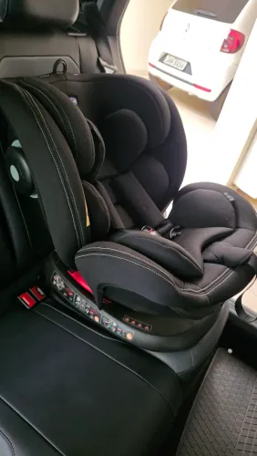 Cadeirinha para carro com isofix Chicco 360°