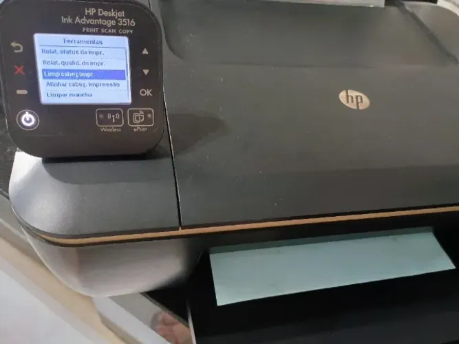 Impressora HP Deskjet Advantage 3516