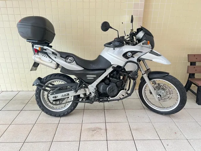 Moto impecável ,sem nada para fazer