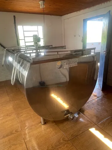 Resfriador de leite 2500 litros 