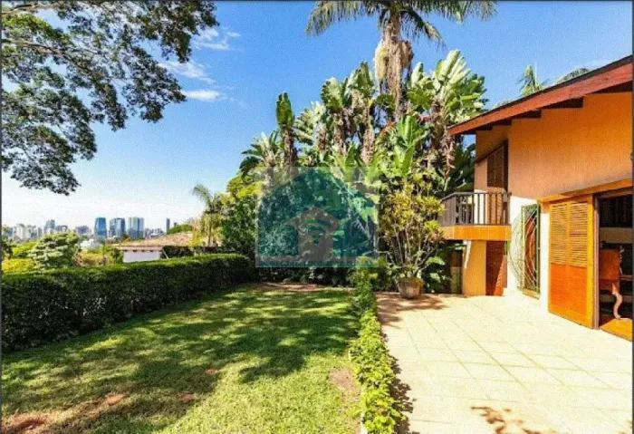Casa de Condomínio Jardim Guedala com 3 Quartos e 3 banheiros à Venda, 250 m² por R$ 7.500
