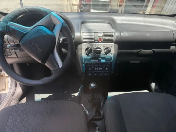 Chevrolet Corsa Sedan Super/ Classic 1.6 MPFI 8V 4 2003