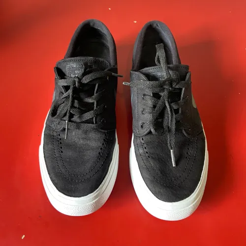Tênis Nike SB Zoom Janoski Preto 
