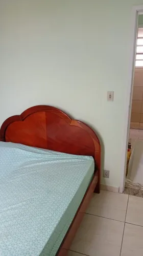 Cama de casal com estrado sem colchao