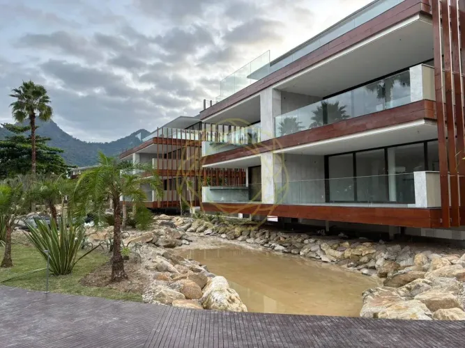 Condomínio Frade VIllas - Cobertura com 4 quartos (4 suítes) - 500 m²