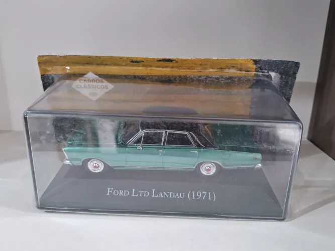 Miniatura Ford LTD Landau (1971) - Colecionável