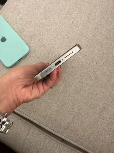 VENDO IPHONE 15 PRO MAX