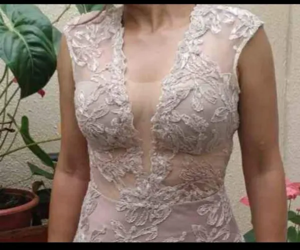 Vestido de renda cor nude para casamento,todo trabalhando em renda
