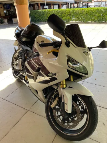 CBR 600RR IMPECÁVEL 