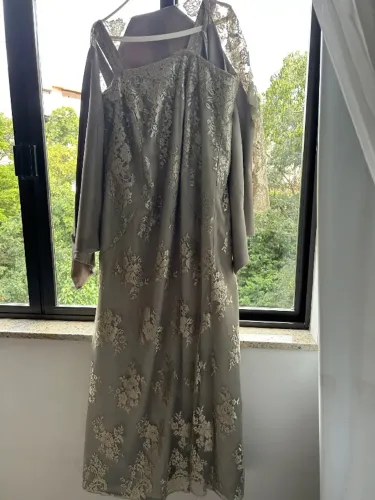Vestido de Festa G/GG com Casaquinho - Usado 1 Vez