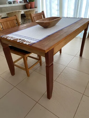 Mesa de Madeira Nobre - Demolição
