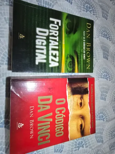 Livros O código da Vinci e Fortaleza Digital - Dan Brown