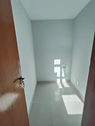 Imóvel para venda tem 150 metros quadrados com 3 quartos em Viverde III - Rio das Ostras -