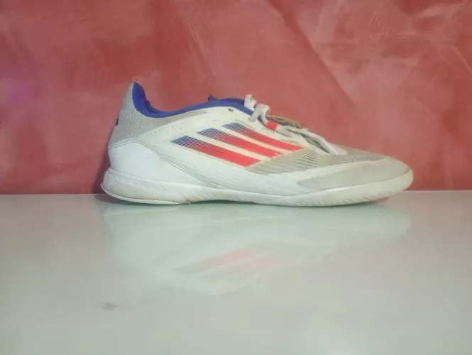 Chuteira futsal Adidas