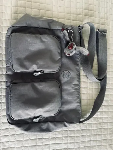 Bolsa Kipling Sidney Cool Grey Tonal Sarah Original USA