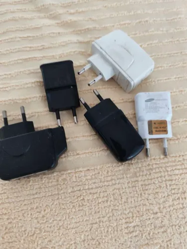 Carregador de celular sem cabo original últimas peças novo