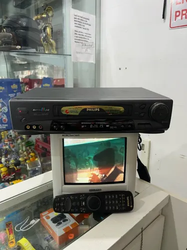 Vídeo cassete Phillips vr756 6 cabeças